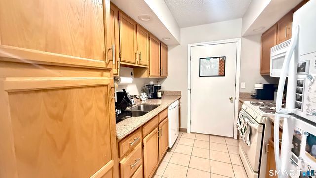 16 Maple Street 3, Vernon, CT 06066