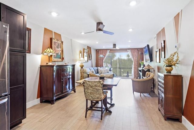 1650 PINE TREE LANE 103, Sarasota, FL 34236