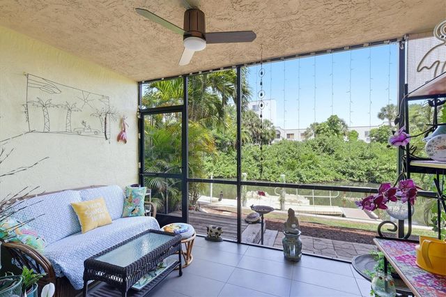 1650 PINE TREE LANE 103, Sarasota, FL 34236