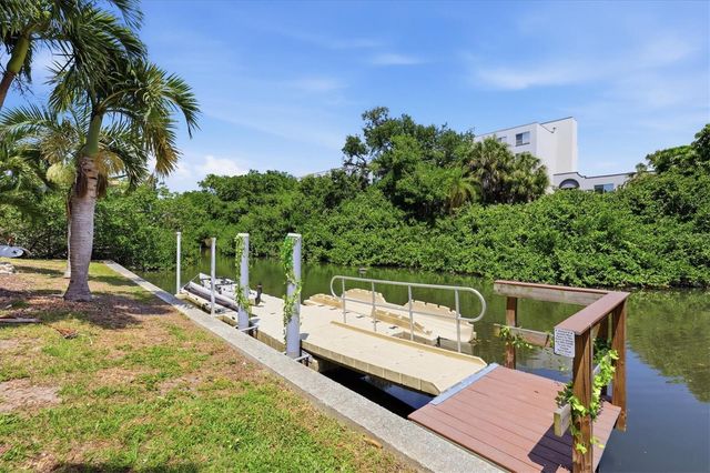 1650 PINE TREE LANE 103, Sarasota, FL 34236