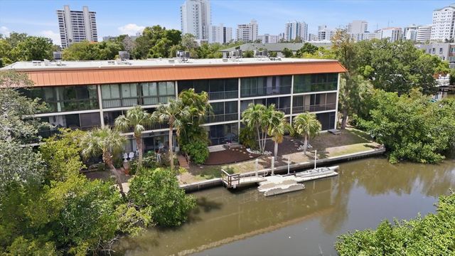 1650 PINE TREE LANE 103, Sarasota, FL 34236