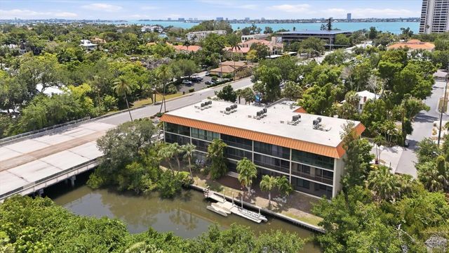 1650 PINE TREE LANE 103, Sarasota, FL 34236
