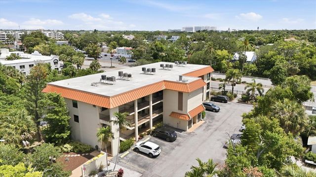 1650 PINE TREE LANE 103, Sarasota, FL 34236