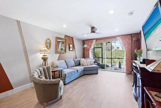 1650 PINE TREE LANE 103, Sarasota, FL 34236
