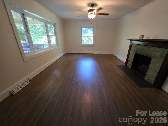 804 Carolyn Drive SE, Concord, NC 28025