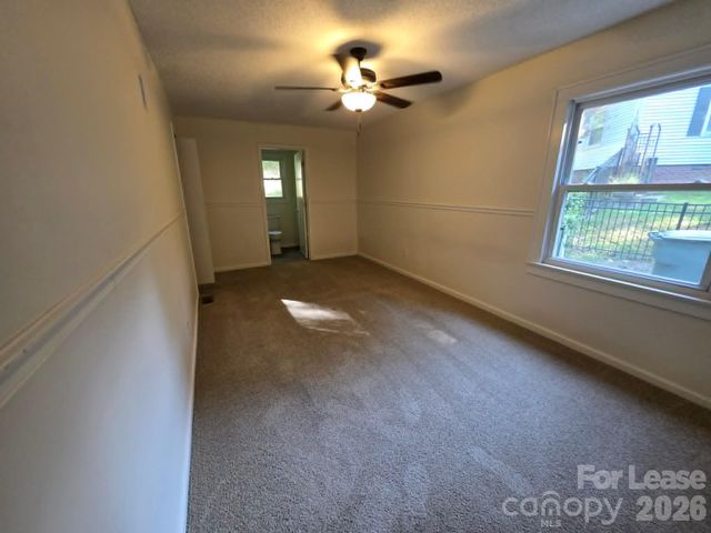 804 Carolyn Drive SE, Concord, NC 28025