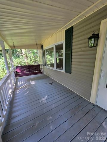804 Carolyn Drive SE, Concord, NC 28025