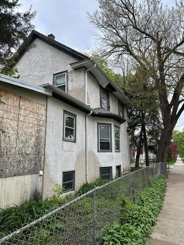 5901 W Berenice Avenue, Chicago, IL 60634