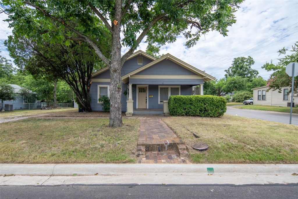 317 W Highland Street, Denton, TX 76201