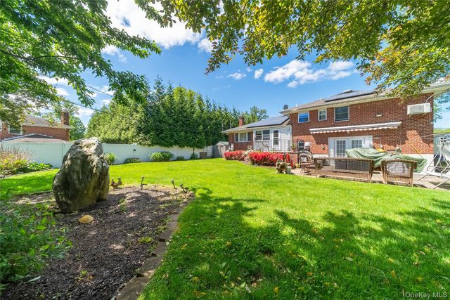 2544 New York Avenue, Huntington, NY 11747