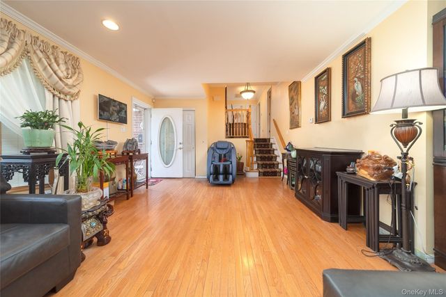 2544 New York Avenue, Huntington, NY 11747