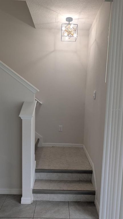 Image 21 of property listing at 4015 BLUE BANKS LANE, Bradenton, FL 34208