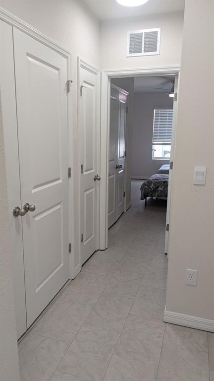 Image 40 of property listing at 4015 BLUE BANKS LANE, Bradenton, FL 34208
