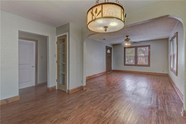 607 E 15th ST, Georgetown, TX 78626