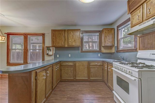 607 E 15th ST, Georgetown, TX 78626