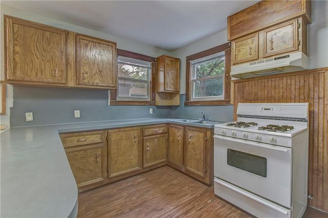 607 E 15th ST, Georgetown, TX 78626