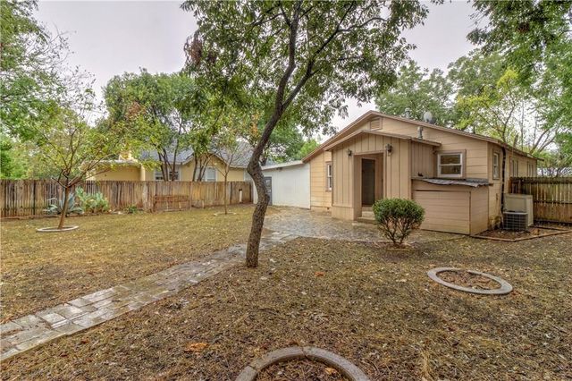607 E 15th ST, Georgetown, TX 78626