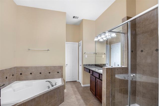 17906 Arapaho Hill Lane, Humble, TX 77346