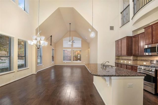 17906 Arapaho Hill Lane, Humble, TX 77346