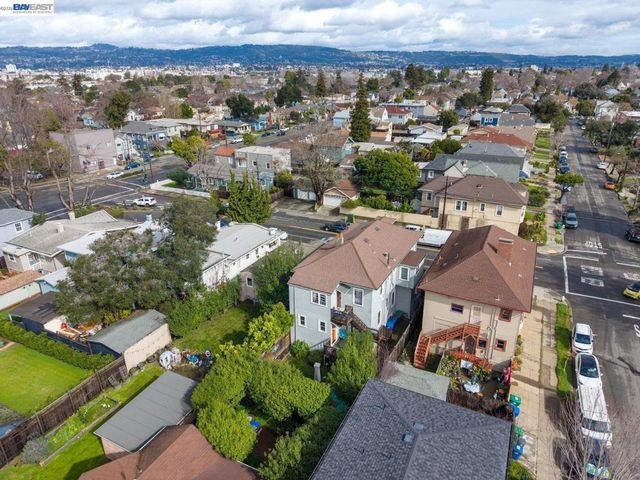 1527 8th St, Alameda, CA 94501