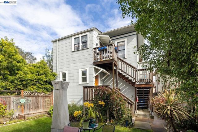 1527 8th St, Alameda, CA 94501