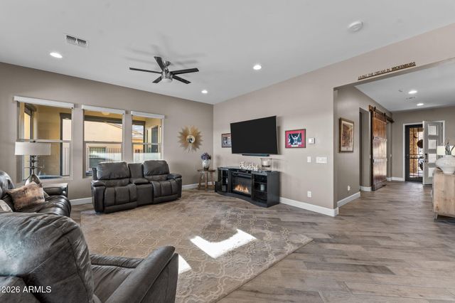 3685 EASTERN SKY Circle, Wickenburg, AZ 85390