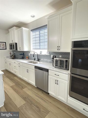 3016 BARBER LN, Middletown, DE 19709