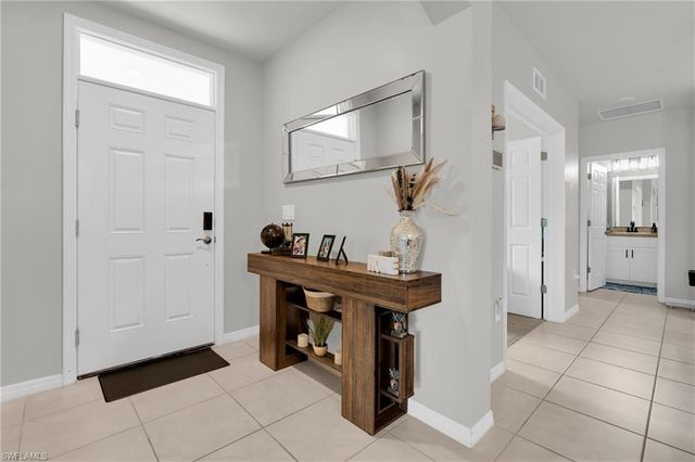 10756 Crossback LN, Lehigh Acres, FL 33936