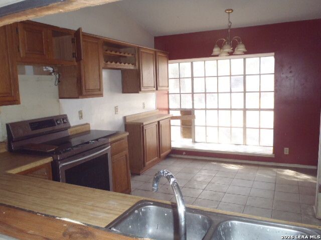 325 Sunrose Ln, Cibolo, TX 78108