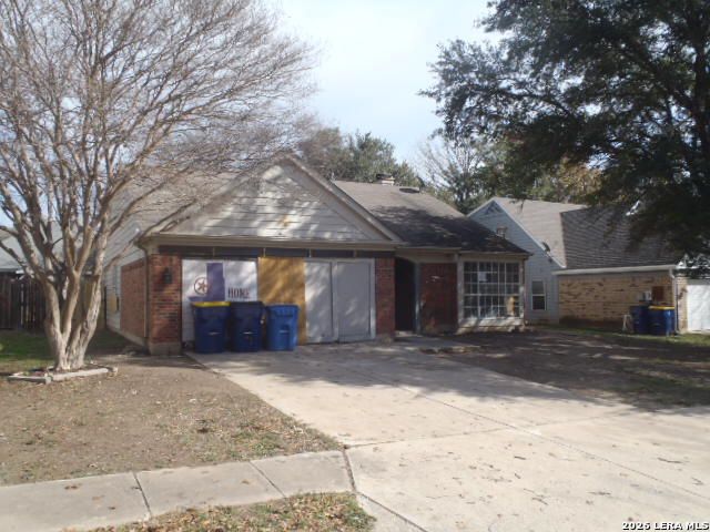 325 Sunrose Ln, Cibolo, TX 78108