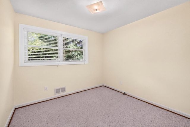 5611 PARK DR, Bowie, MD 20715