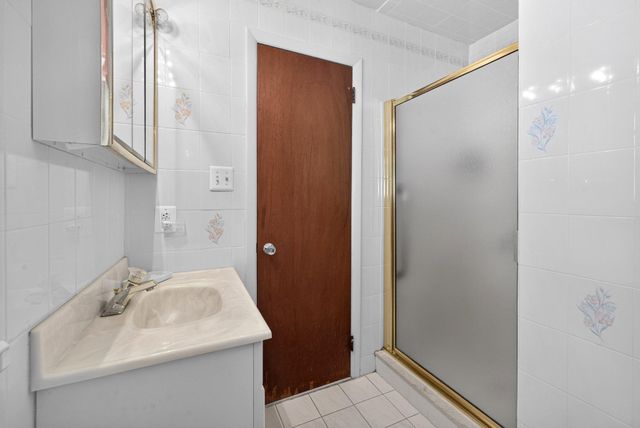 5611 PARK DR, Bowie, MD 20715
