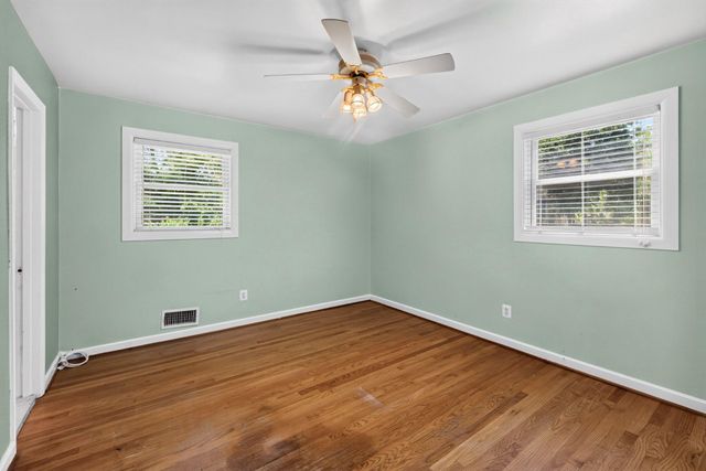 5611 PARK DR, Bowie, MD 20715