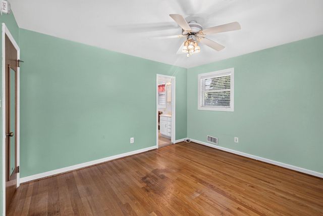 5611 PARK DR, Bowie, MD 20715
