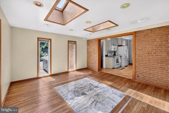 5611 PARK DR, Bowie, MD 20715