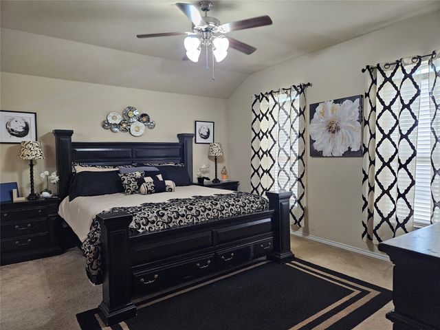 1813 Overlook Drive, Lancaster, TX 75146