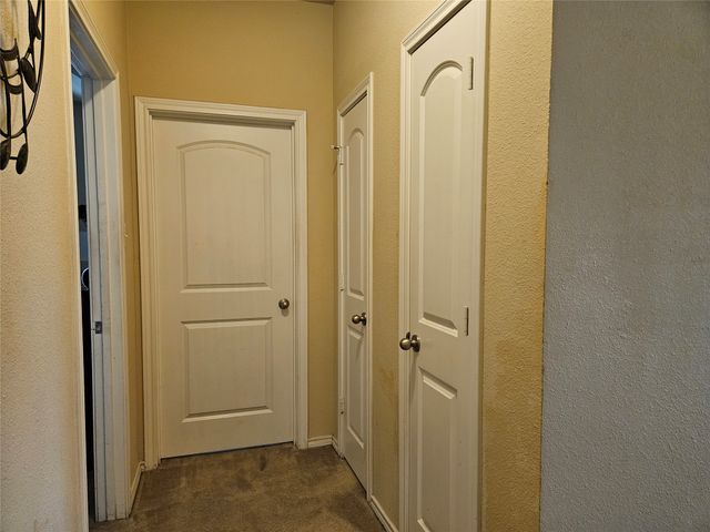 1813 Overlook Drive, Lancaster, TX 75146