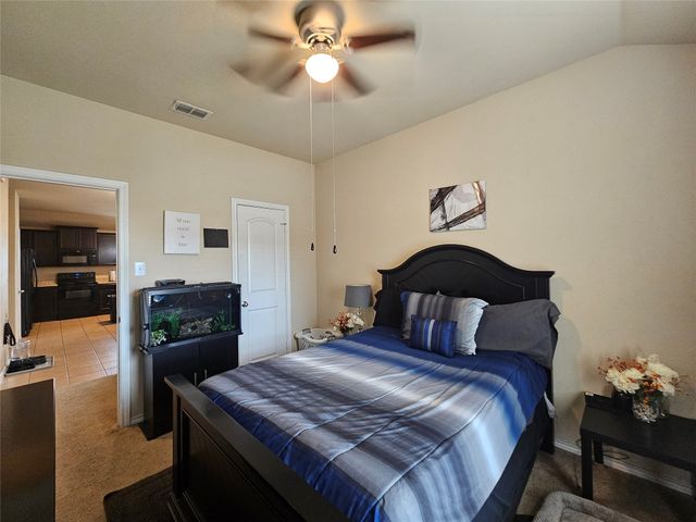 1813 Overlook Drive, Lancaster, TX 75146