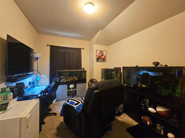 1813 Overlook Drive, Lancaster, TX 75146