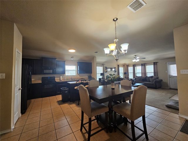 1813 Overlook Drive, Lancaster, TX 75146
