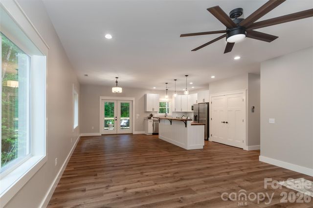 79 Midway Drive 22, Sylva, NC 28779