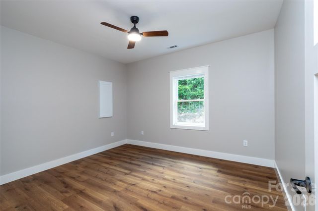 79 Midway Drive 22, Sylva, NC 28779
