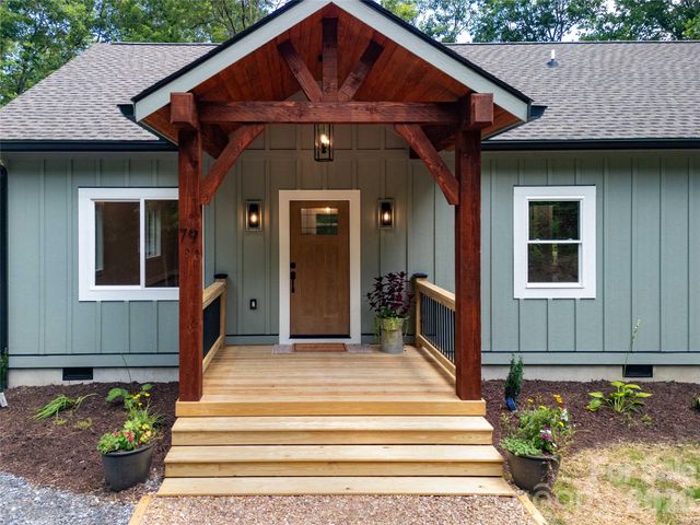 79 Midway Drive 22, Sylva, NC 28779