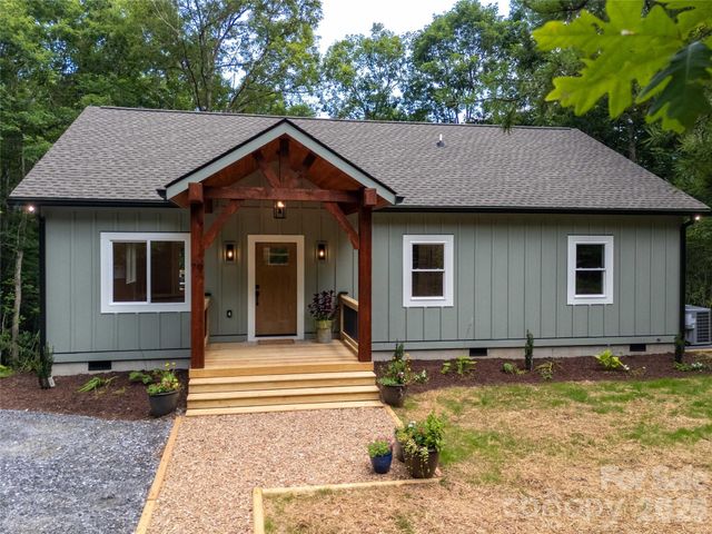 79 Midway Drive 22, Sylva, NC 28779