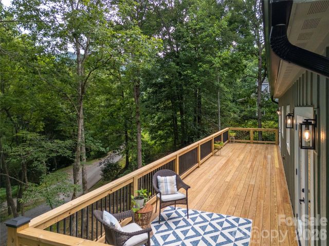 79 Midway Drive 22, Sylva, NC 28779