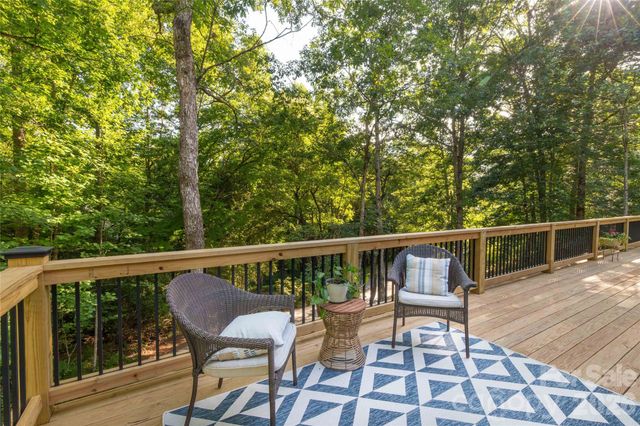 79 Midway Drive 22, Sylva, NC 28779