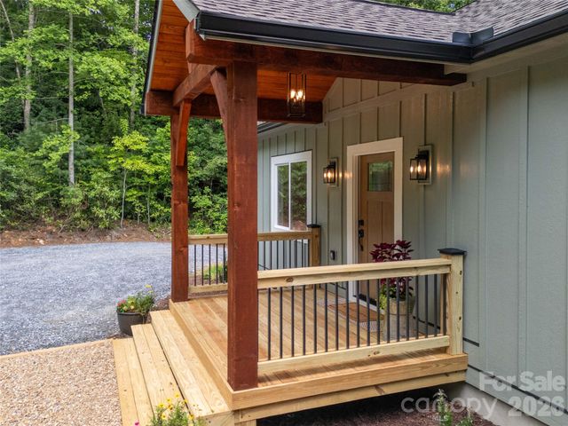 79 Midway Drive 22, Sylva, NC 28779