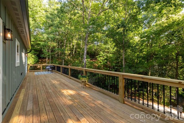 79 Midway Drive 22, Sylva, NC 28779