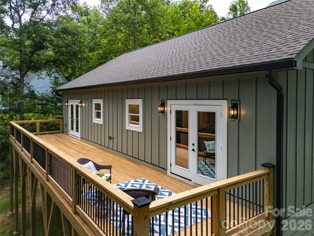 79 Midway Drive 22, Sylva, NC 28779