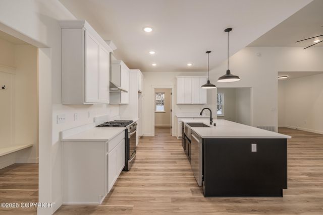 2953 N Cottage Knoll Drive, Palmer, AK 99645